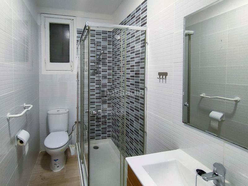 Foto b6375abf-540b-4edd-9719-44f086f6568d. Appartamento in La Marina del Port Barcelona