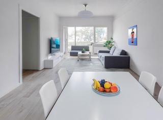 Appartement  Passeig de la zona franca. Piso reformado en la marina del port