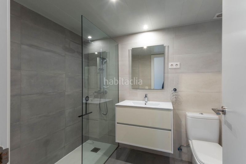 Foto 4b806d5b-5e8d-4a70-8a68-3cb06ede946d. Dúplex a Sants-Badal Barcelona