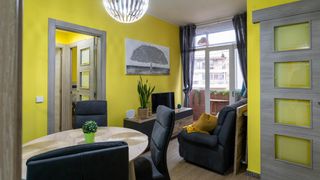 Pis  Calle mare de deu de port