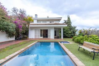 Haus  Cami de pedracastell. Espectacular casa a reformar