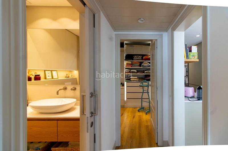 Foto e9396ba0-2cc5-4c12-98e1-3dc6bab98e56. Etagenwohnung mit heizung in La Nova Esquerra de l´Eixample Barcelona