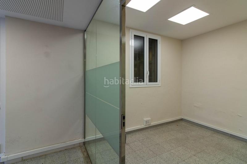 Foto 8e7f7605-49a6-4903-970a-a6bb3260c054. Rent business premise in Centre Esplugues de Llobregat