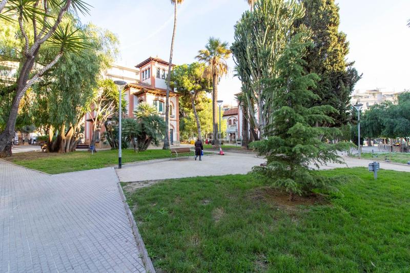 Foto 5d91d214-d85a-49f7-9e03-aa53f13a6198. Alquiler local comercial en Centre Esplugues de Llobregat