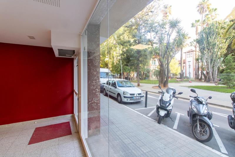 Foto 4ac50f99-7c31-4fc0-b80d-6ac03f8ea8be. Location local commercial dans Centre Esplugues de Llobregat