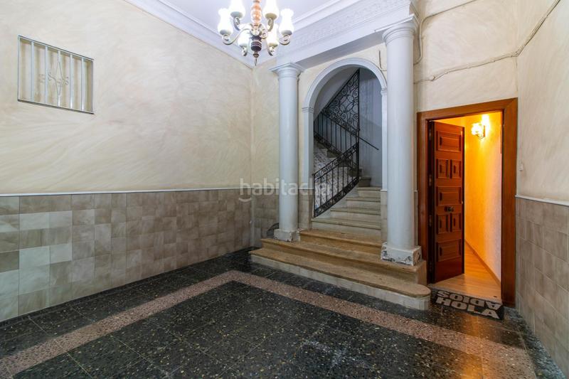 Foto 0b66b862-a08b-4efc-b659-f7d4a4ddf1cf. Zweistöckige wohnung mit heizung in Centre Santa Coloma de Gramenet