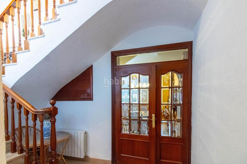 Foto 1be2d822-e8e9-4faa-83e4-b099a9074384. Zweistöckige wohnung mit heizung in Centre Santa Coloma de Gramenet