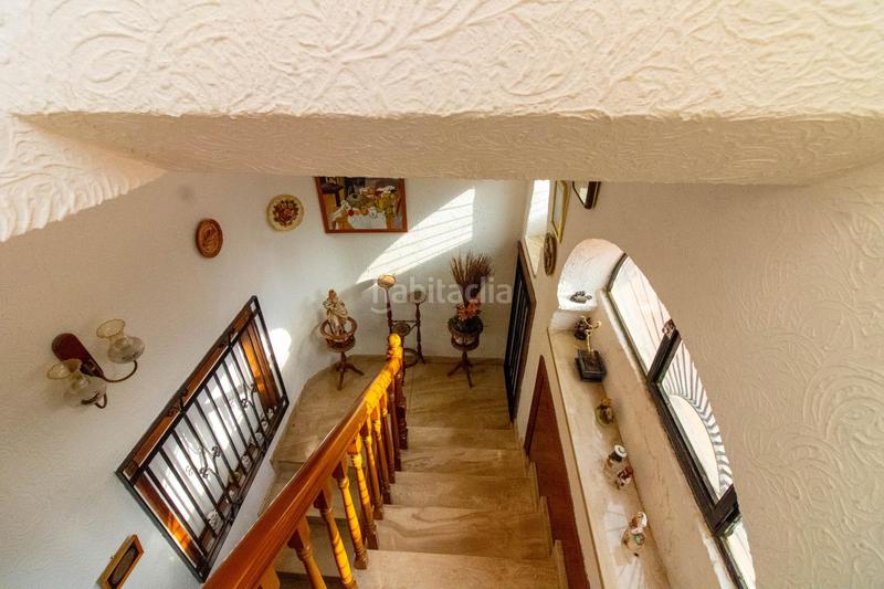 Foto 402e8f45-fffc-493e-a387-91e693d3714f. Zweistöckige wohnung mit heizung in Centre Santa Coloma de Gramenet