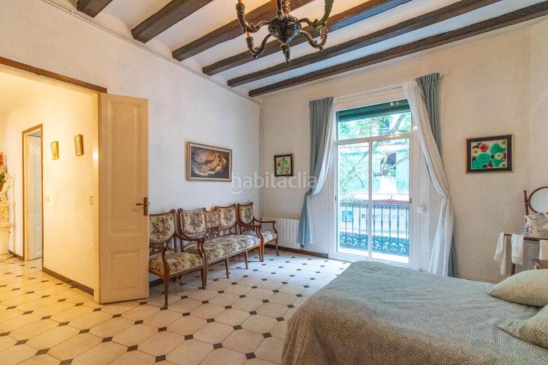 Foto 566bfea3-ec76-4026-a5d5-2307af3c64c1. Zweistöckige wohnung mit heizung in Centre Santa Coloma de Gramenet