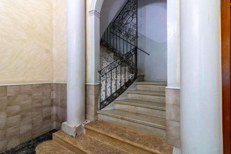 Foto 5d7a5e77-9235-4b3a-9430-9ca1228409d6. Zweistöckige wohnung mit heizung in Centre Santa Coloma de Gramenet