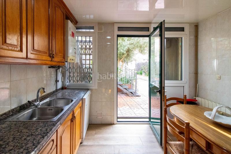 Foto c4fe058a-ee8f-4100-9318-adad690804ae. Zweistöckige wohnung mit heizung in Centre Santa Coloma de Gramenet