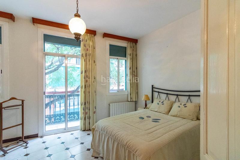 Foto d07a799a-1bc1-47d0-8e60-eba59eda004a. Zweistöckige wohnung mit heizung in Centre Santa Coloma de Gramenet