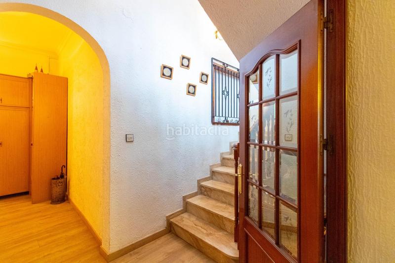 Foto ff763b8b-47ad-46ec-a2cd-a41da8b923ec. Zweistöckige wohnung mit heizung in Centre Santa Coloma de Gramenet