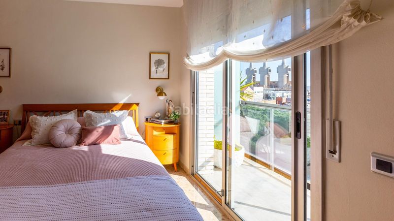 Foto dfe33ad9-bba7-489e-a241-4673296d24fe. Àtic amb aparcament a Sant Joan Baptista Sant Adrià de Besòs