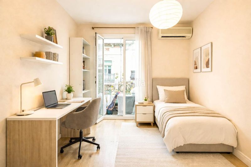 Foto 8716026a-88e3-449f-9e0f-5eff3ea12c25. Pis a Sants Barcelona