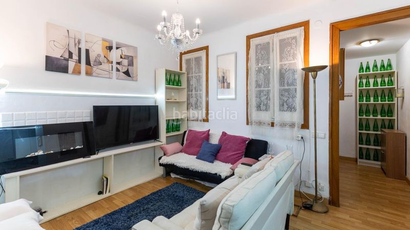 Foto 88a85ee9-c4c5-46a5-98fc-3ceedf744346. Pis a Sants Barcelona