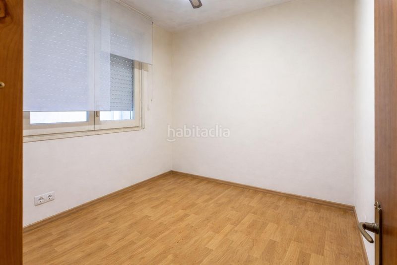 Foto 03c11c52-9208-4b35-8474-e6cdd006687a. Pis amb calefacció aparcament a Putget - Farró Barcelona