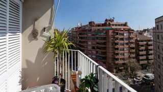 Pis  Calabria. Venta de nuda propiedad de piso en la nova esquerra del eixample