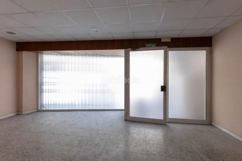 Foto 4d7a544f-2963-4c09-842d-f90b54056b3b. Local comercial a Ca n'Aurell Terrassa