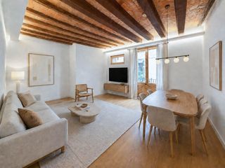 Pis  Blanqueria. Inmobiliaria en barcelona gotic.  venta de piso exterior reforma