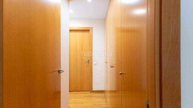 Foto 1a3f7daf-a16c-4e96-9e46-0493ad11c3fd. Pis amb aparcament a Sant Antoni Barcelona