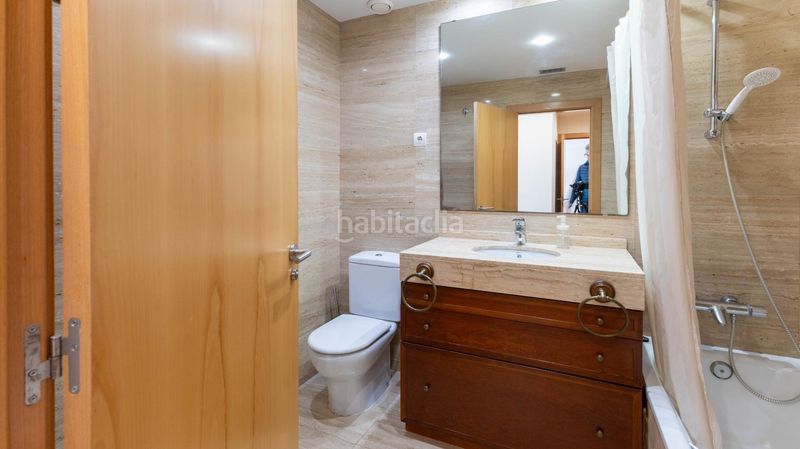 Foto 628c9954-dd61-441c-b451-70447e1bf199. Pis amb aparcament a Sant Antoni Barcelona