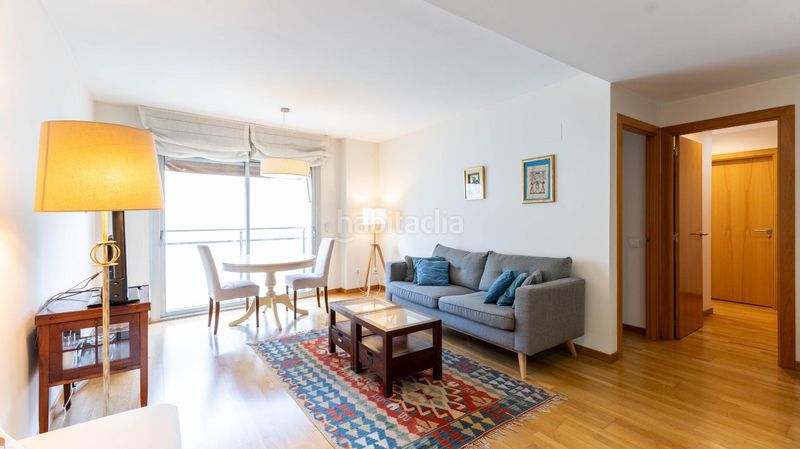 Foto bc58d479-336d-4417-8417-7f10ba086c4f. Pis amb aparcament a Sant Antoni Barcelona