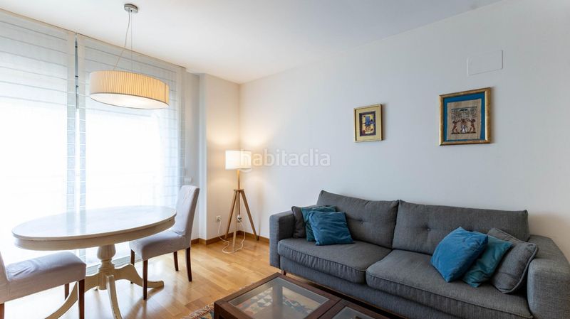 Foto e012e2c6-1c2e-443a-bbe4-c10f18d3bfcc. Pis amb aparcament a Sant Antoni Barcelona