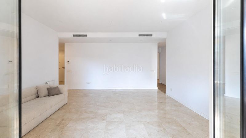 Foto 0e2c0491-2c0c-499e-b891-b9ba24944be5. Pis amb calefacció aparcament a Baix Guinardó Barcelona