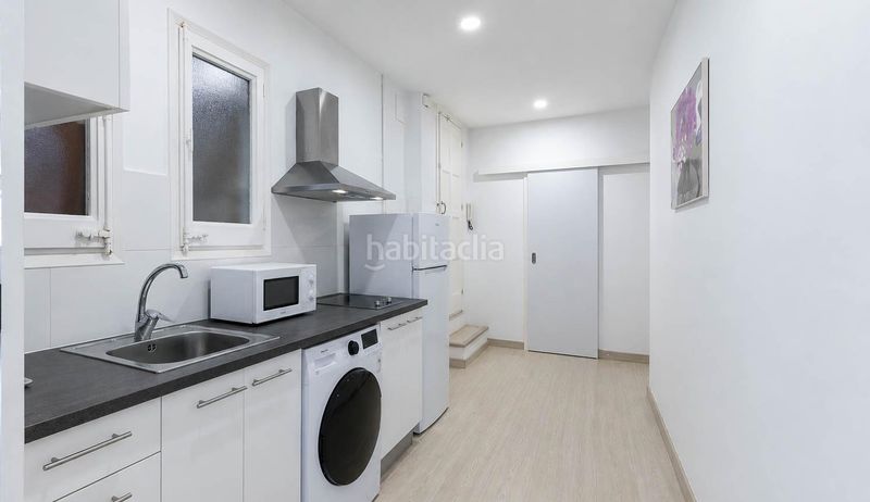 Foto d543f6b9-9c8a-4af3-bef6-087c4a56ceca. Estudi a Sant Gervasi - Galvany Barcelona