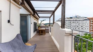�tic  Enten�a. Inmobiliaria en barcelona. atico en sant antoni.