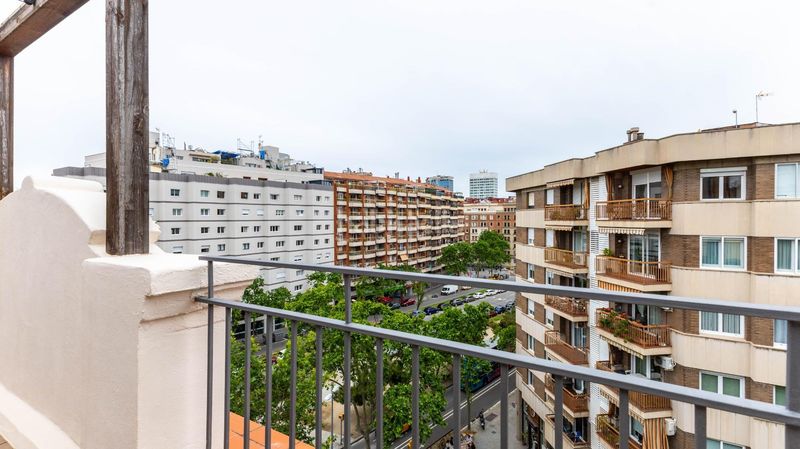 Foto b3d0dba5-d648-4b1b-a396-9b10428c7baf. Àtic amb calefacció a La Nova Esquerra de l´Eixample Barcelona