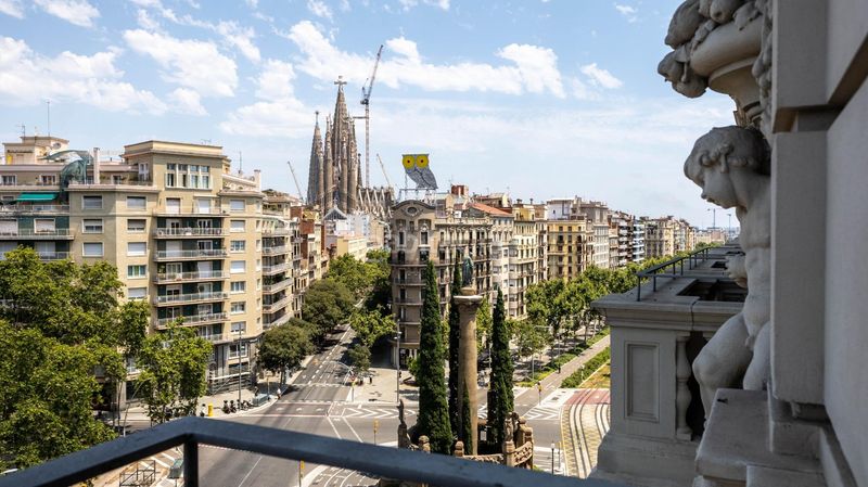 Foto a6cfaeaf-57c2-46f0-ba0b-85feddda33ca. Pis amb calefacció aparcament a Dreta de l´Eixample Barcelona