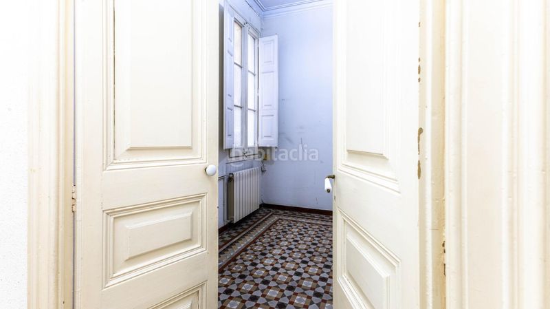 Foto 3a4c99ed-02de-4a38-8cf6-f45ca614e0e3. Pis amb calefacció a Dreta de l´Eixample Barcelona