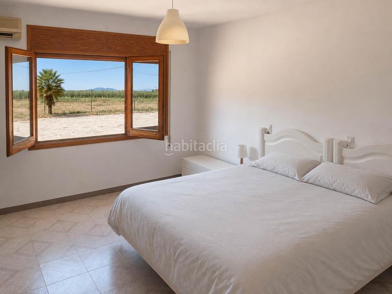 Foto 5c04d0c3-fbd8-4695-84c9-3f5b156785fb. Casa amb calefacció aparcament a Deltebre