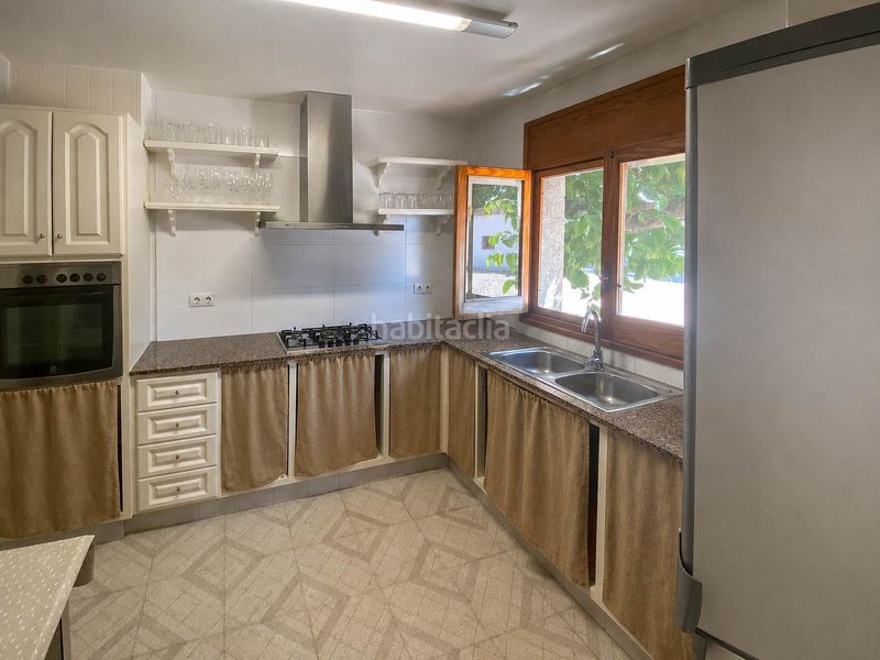 Foto c5c0050e-951c-4716-b58d-d39a5123a508. Casa amb calefacció aparcament a Deltebre