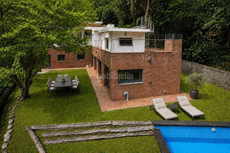 Foto 277630da-a9ea-496e-9051-822a4e2ac10b. Chalet con riscaldamento parcheggio piscina in Les Planes Sant Cugat del Vallès