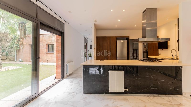 Foto 43c148c9-1102-43f4-9cd3-722559277244. Chalet con riscaldamento parcheggio piscina in Les Planes Sant Cugat del Vallès