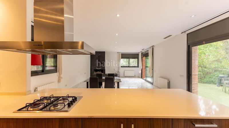 Foto 5d7b2d1c-6161-4981-a6d3-9a20b8db915b. Chalet con riscaldamento parcheggio piscina in Les Planes Sant Cugat del Vallès