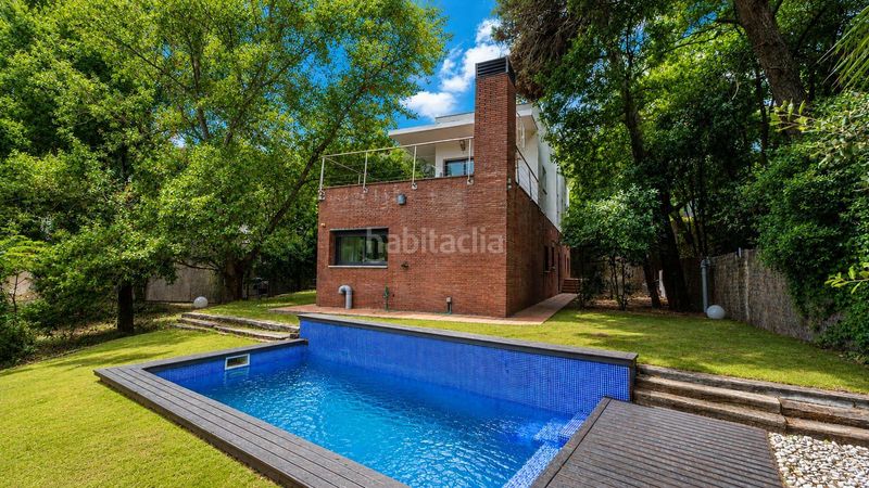 Foto b965d22b-61b3-44a0-a0d9-6a5325256381. Chalet con riscaldamento parcheggio piscina in Les Planes Sant Cugat del Vallès