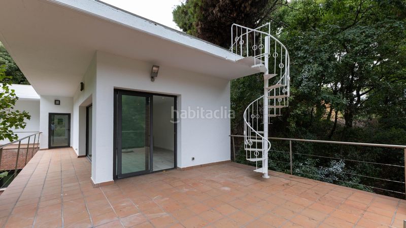 Foto c228d93b-8221-40ec-94c4-b0f0b2e7d5df. Chalet con riscaldamento parcheggio piscina in Les Planes Sant Cugat del Vallès