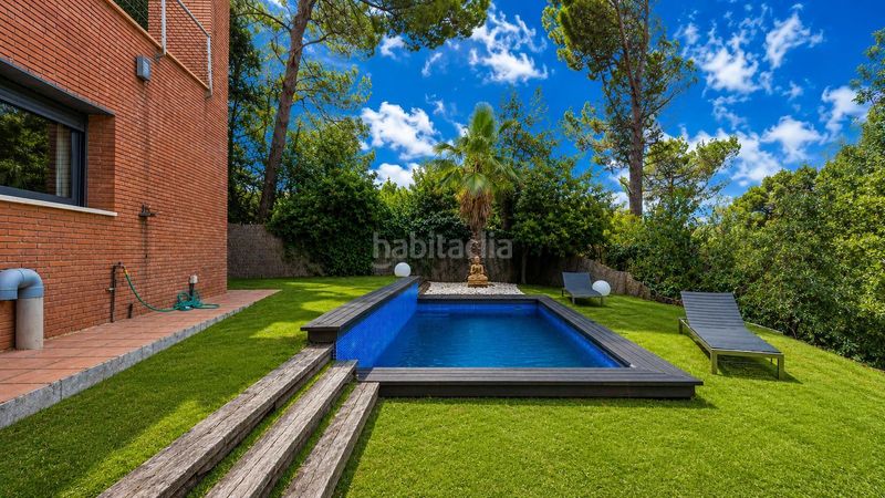 Foto d1309527-d6f3-4607-a230-a3d93b79436b. Chalet con riscaldamento parcheggio piscina in Les Planes Sant Cugat del Vallès