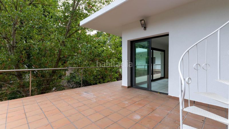 Foto f528f090-0706-4b63-8ff7-ee556f8152b4. Chalet con riscaldamento parcheggio piscina in Les Planes Sant Cugat del Vallès