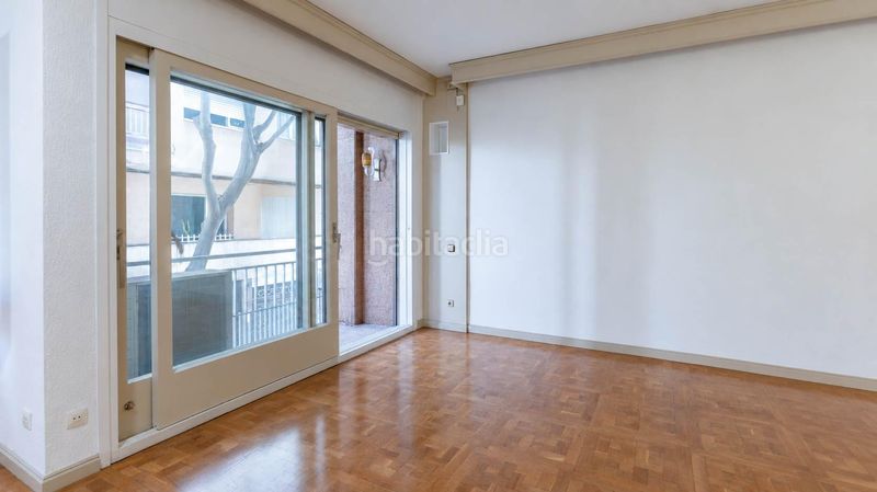 Foto 40234da0-b83e-49fb-9166-eb5f17b34040. Flat with heating parking in Putget - Farró Barcelona