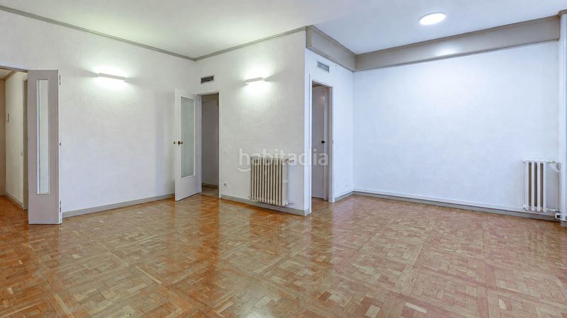 Foto a867d13e-dbf9-4064-9b9b-c451c7979bdd. Flat with heating parking in Putget - Farró Barcelona
