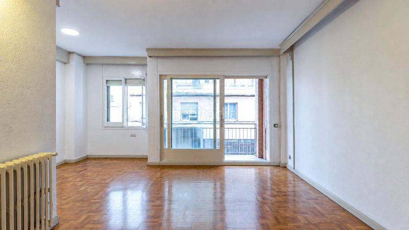 Foto d75f4ba3-897d-4075-9b22-4ce193c883cb. Flat with heating parking in Putget - Farró Barcelona