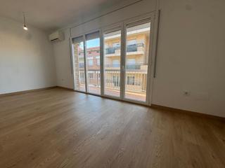 Appartement  De tudela. Piso reformado de 4 habitaciones en manresa