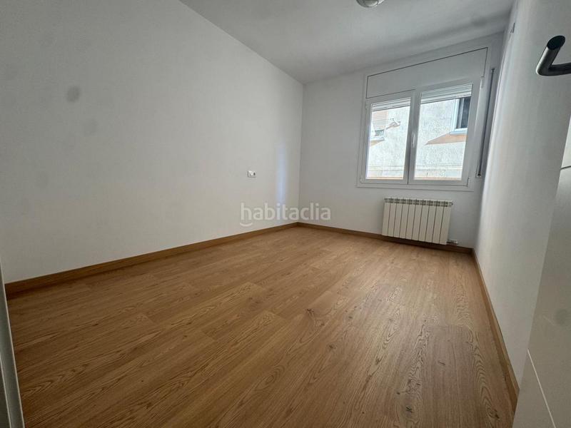 Foto 80e6f01b-b8ad-4434-82d6-85ae150d8a5f. Pis amb calefacció a Plaça Catalunya Manresa