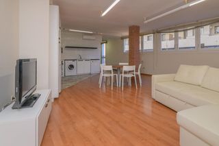 Oficina  De la rep�blica. Oficina en venta en pleno centro de manresa
