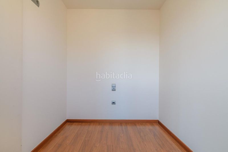 Foto f49031ba-90b4-4fa3-aa16-2182771e1664. Pis amb calefacció aparcament a Santpedor